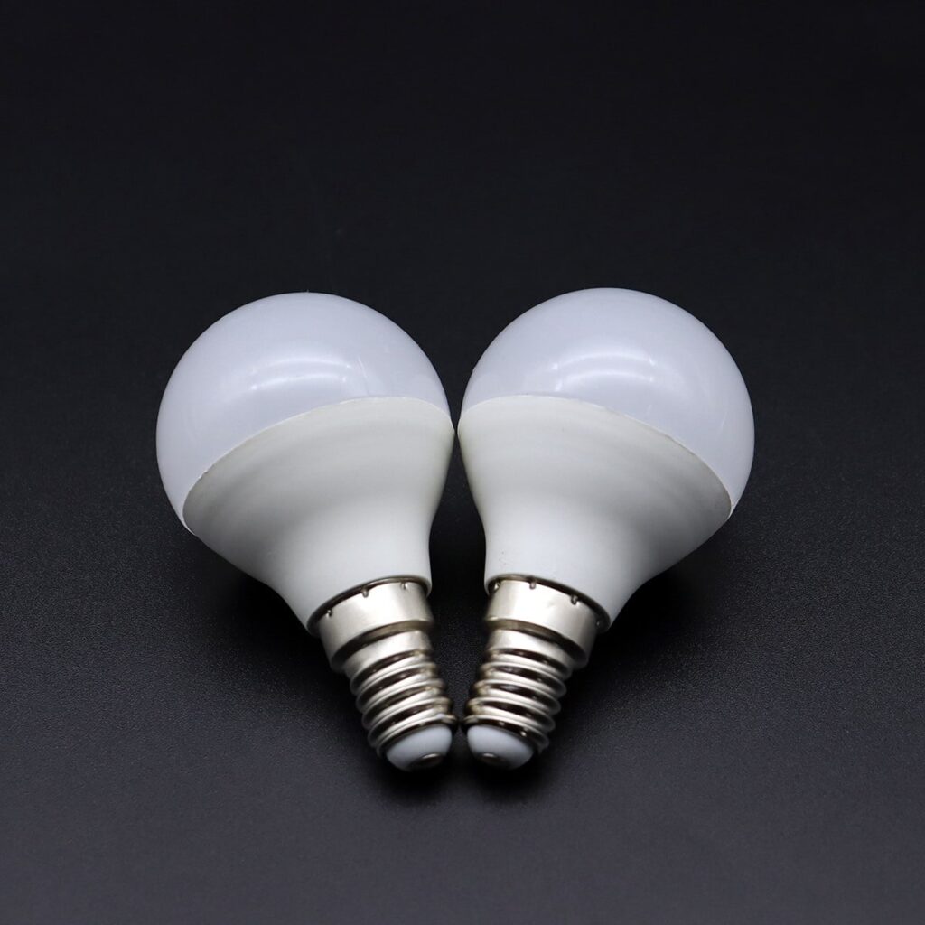 Ampoule LED économie d'énergie