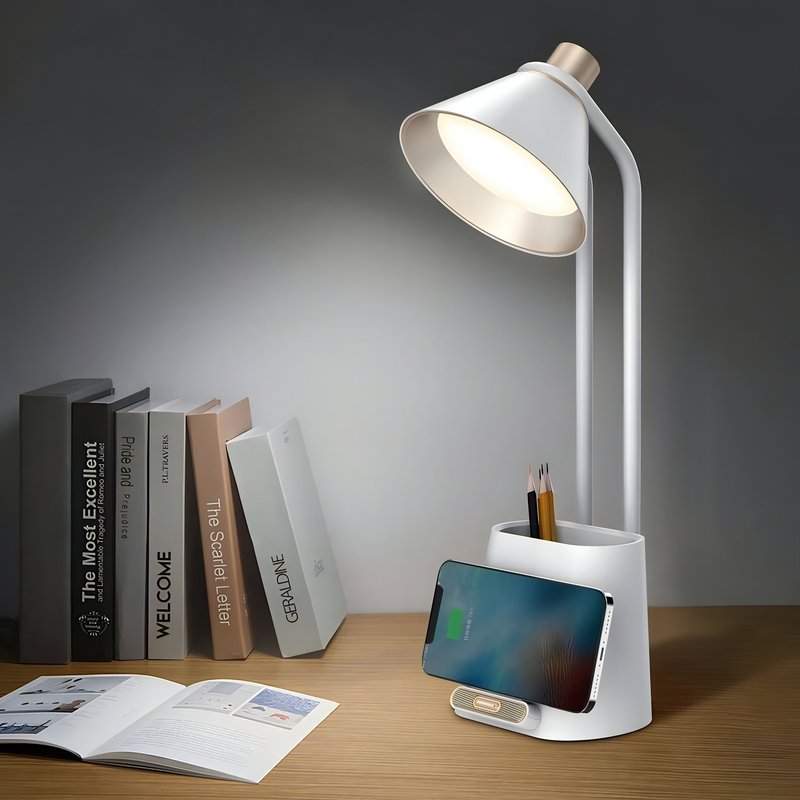 Lampe de bureau blanche avec porte-stylo et chargeur sans fil - lampes-de- bureau.com