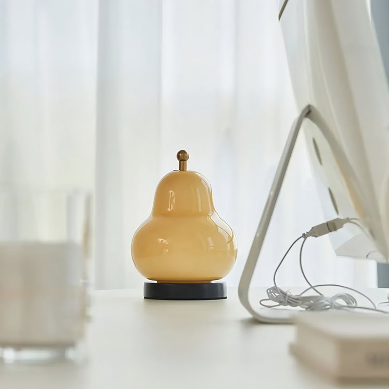 Lampe de bureau design italien tactile et rechargeable USB