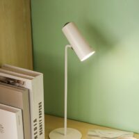 Lampe de bureau industrielle et scandinave blanche en métal