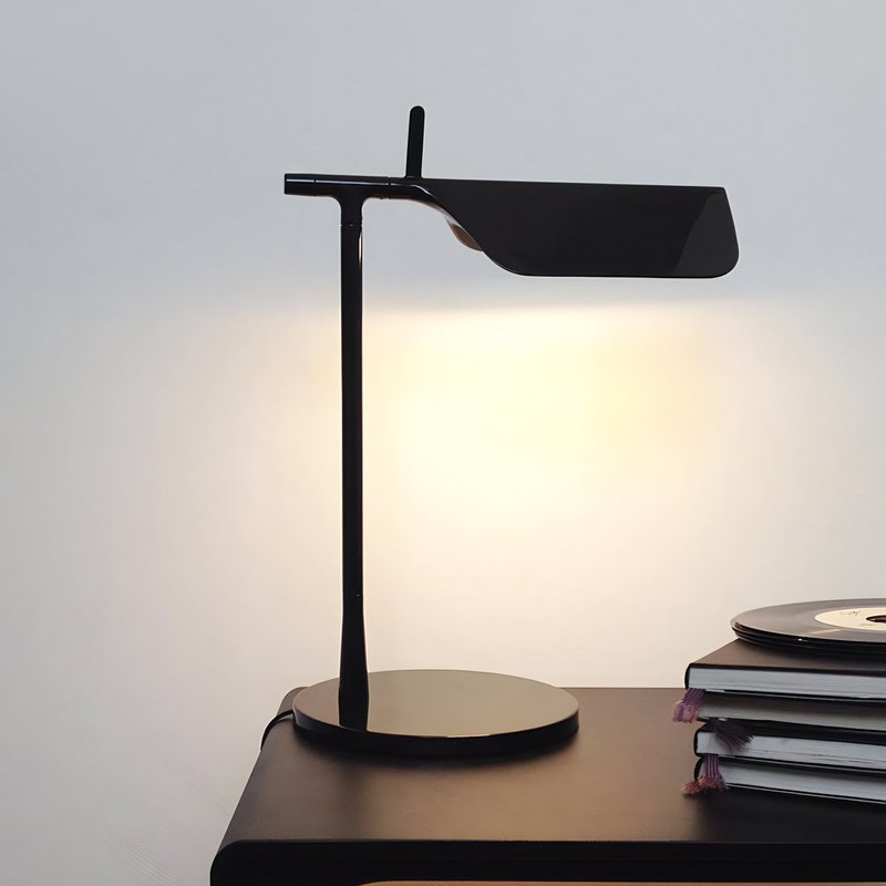 Lampe de bureau noire scandinave en métal