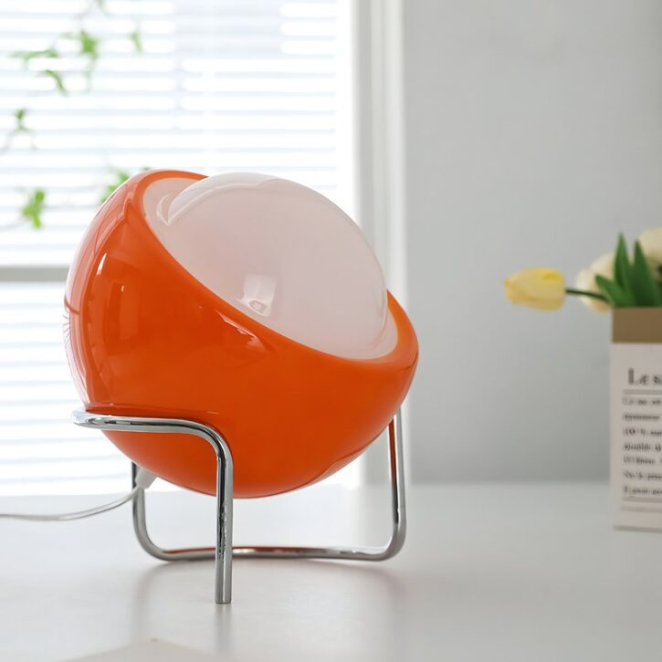 Lampe de bureau orange en verre de style design italien