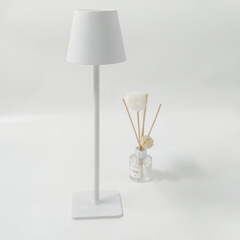 Lampe de bureau sans fil rechargeable de style nordique